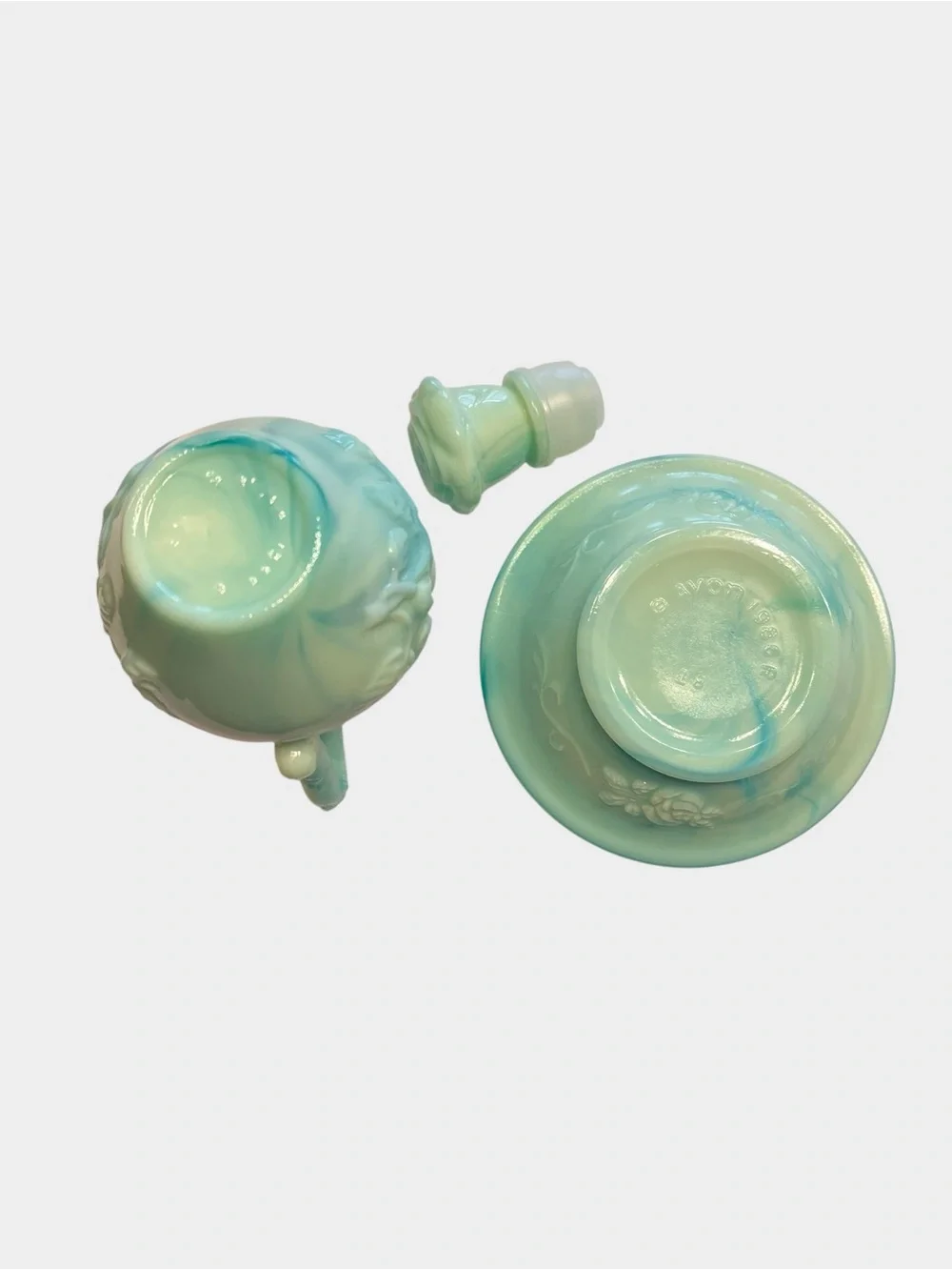 VINTAGE 1986 AVON Victorian Blue Green Milk Glass Rose Pitcher Basin Set - Picture 5 of 7